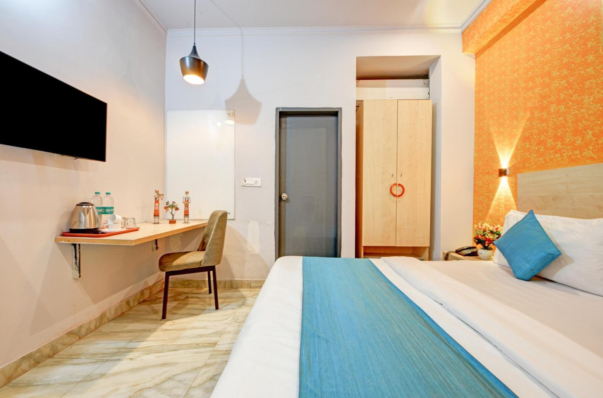 Royal Spark Inn1 - Medicity Gurugram, Near Medanta Hospital 구르가온 외부 사진