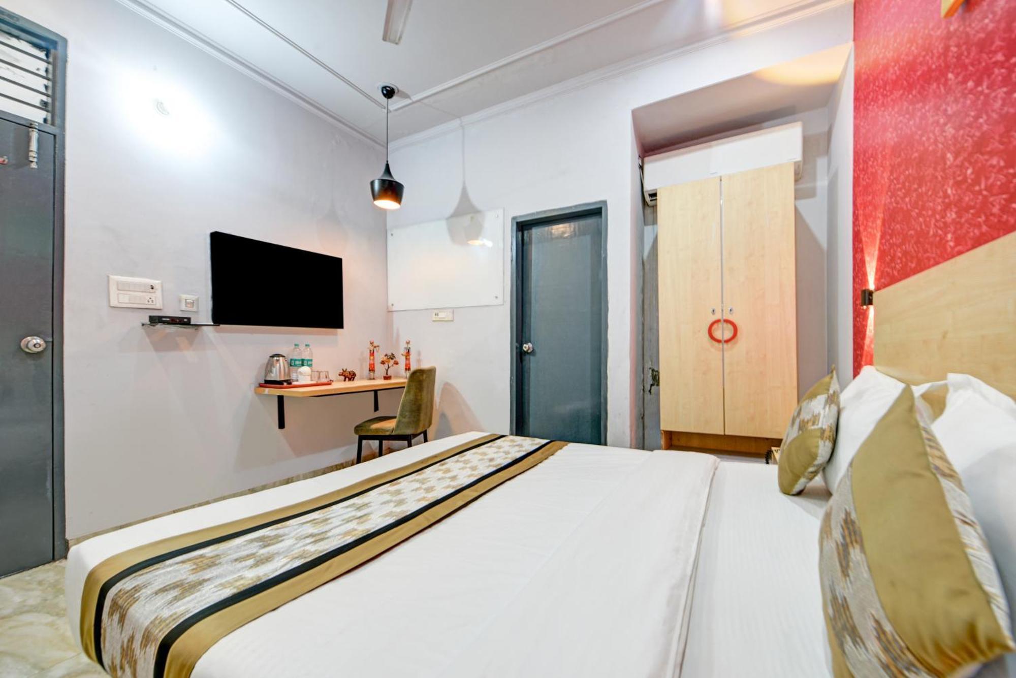 Royal Spark Inn1 - Medicity Gurugram, Near Medanta Hospital 구르가온 외부 사진