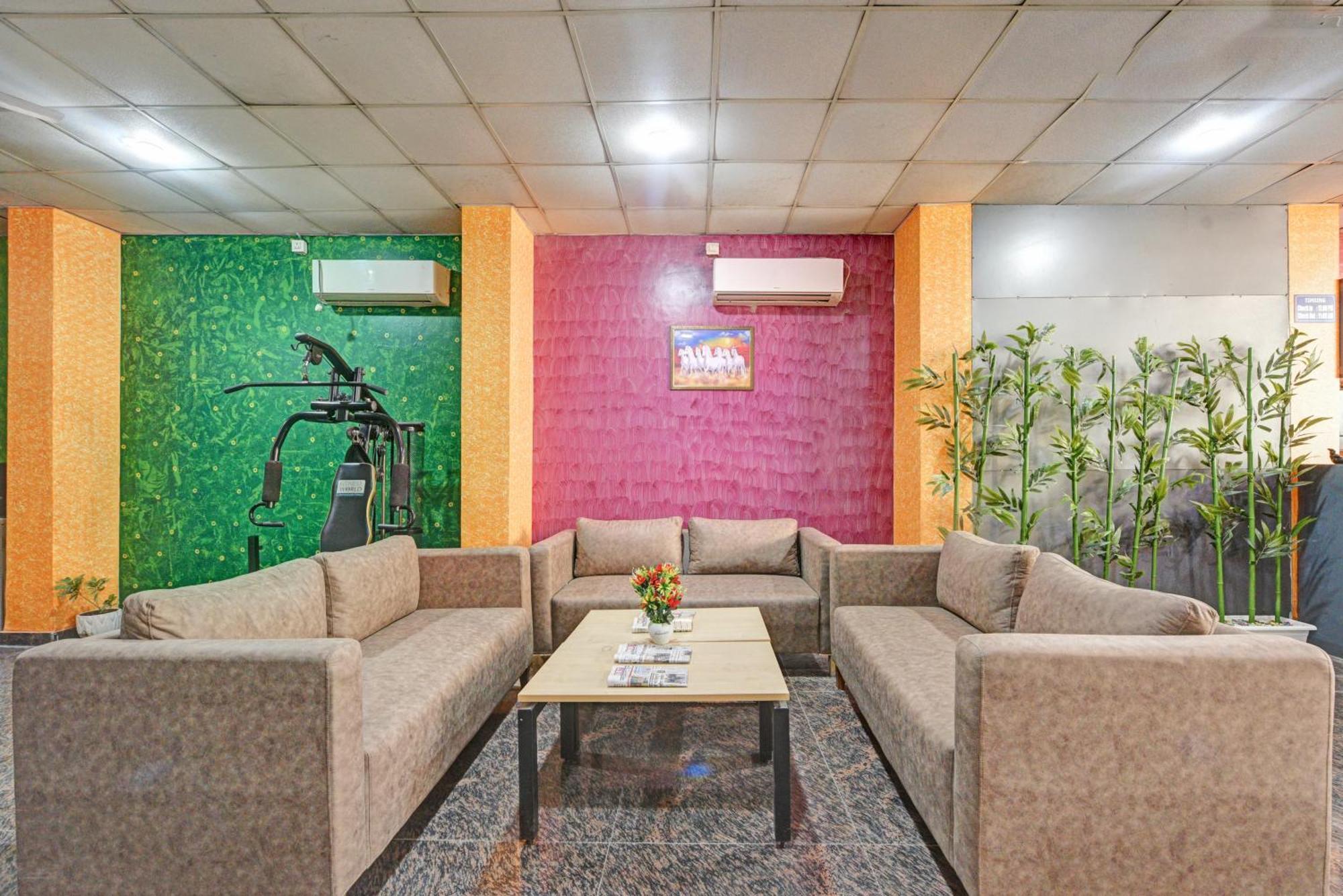 Royal Spark Inn1 - Medicity Gurugram, Near Medanta Hospital 구르가온 외부 사진